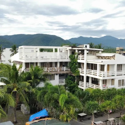 Akkaw Baler Hometel Hotels in der Nähe von Sabang Beach