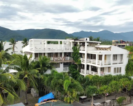 Akkaw Baler Hometel Hotéis em Baler