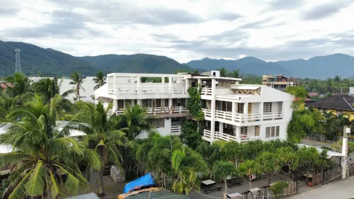 Akkaw Baler Hometel Hotels in Baler