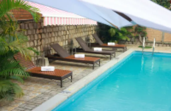 Tometal Hotel - parking