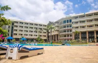 Mombasa Continental Resort - Beach