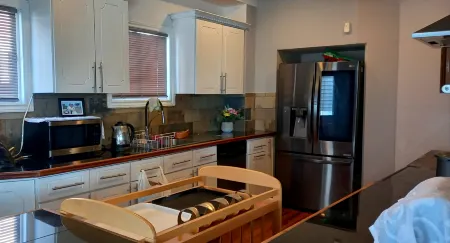 Waterfront Home Windsor Отели в г. Виндзор