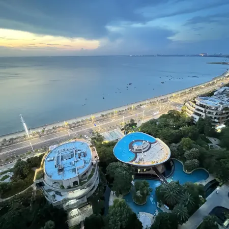 Beihai Huanan Thematic Scenic Apartment (Beihai Golden Beach Beibu Bay No.1)