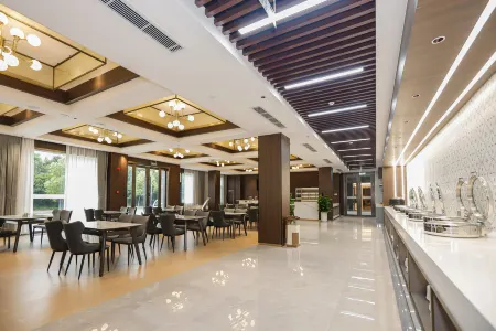 Manyue Yayun Hotel Отели рядом с достопримечательностью «Tongling Liqiao River Town Resort»