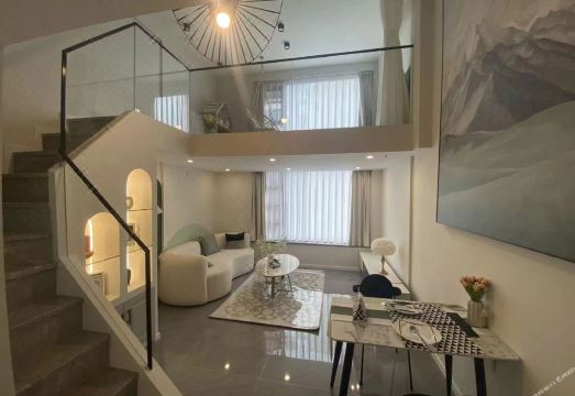 Linyun Mountain Homestay (Yichang East Station Marriott Center)Hotel Overview