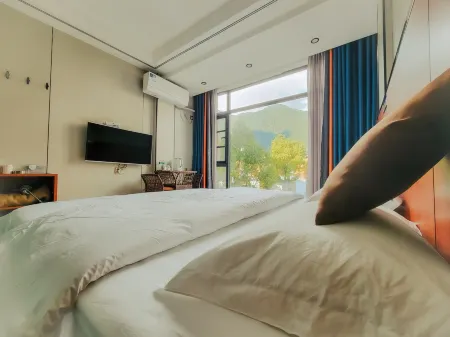 Blue Origin Inn Отели рядом с достопримечательностью «The First Bend of Nujiang River»