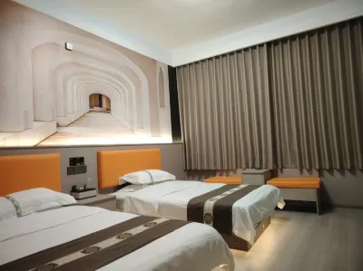 Xinzheng Tianrui Hotel