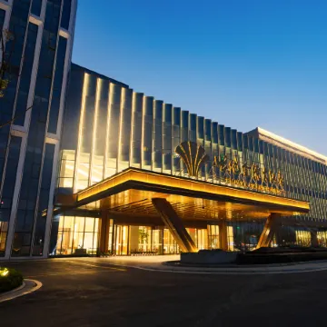 Mengcheng Empark Grand Hotel (Kunpeng Square Fangyuanhui)