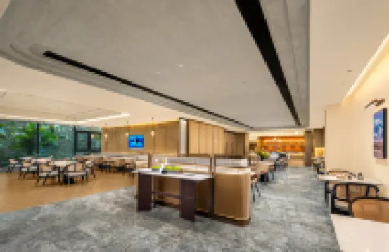 Atour Hotel (Jinghong Gaozhuang Xishuangjing Lancang River)