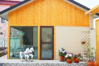 Tekes Qianshan Xiao Homestay