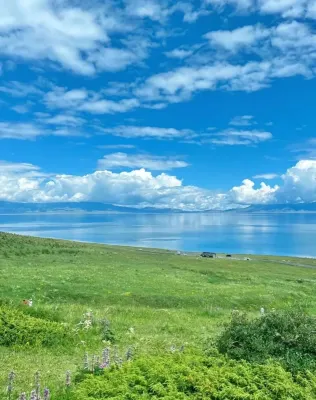 Sailimu Lake Muye Breathing Homestay Hotels near Sayram Lake Muyun Camp