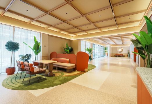 오렌지 호텔 현대적인 객실