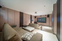 Seeing Yunhu Xiaozhuo