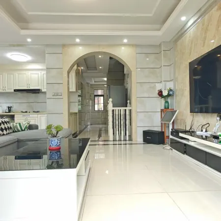 Lucky Hotel
