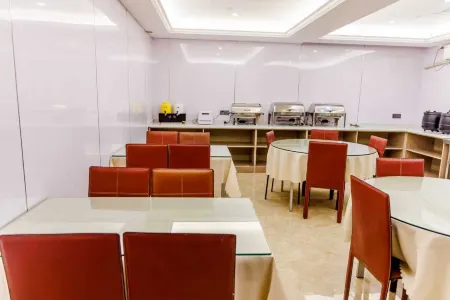 Qingmu Hotel (Zhuji Fengqiao Branch) Отели рядом с достопримечательностью «Little Tianzhu Temple»