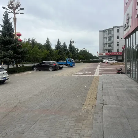 7 days premium hotel (Fujin Jiansanjiang Shengli Street store)