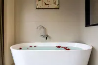 Guyu Boutique Stay (Old Street Kunming Nanping Pedestrian Street) 둥펑 광장 지하철역 주변 호텔