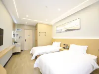 Floral hotel · Shenxue Nuanju Hotels in Fusong