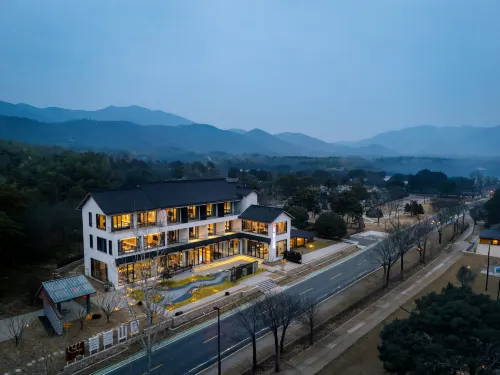 Guang De Jian Wu Xiang · Rong Ke Holiday Guesthousel(Taiji Cave Scenic Area Store)