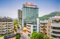 Yahaomeiji Hotel (Film and Television Building Jishou University)