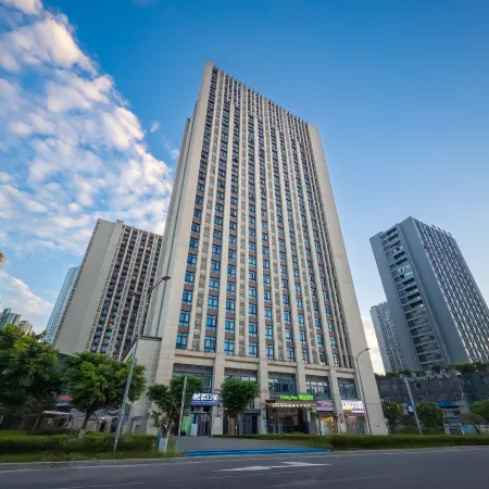 Shining Star Hotel (Chongqing North Station · Xinpaifang Branch)