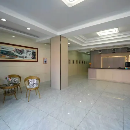 Yijia Boutique Hotel (Mohe Dance Hall)