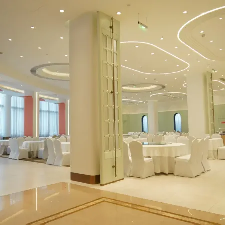 Pengzhou Jinrui Sunshine Hotel(Longxing Temple Store)