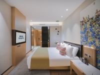 康铂酒店(深圳龙城广场地铁站店) - 舒适大床房