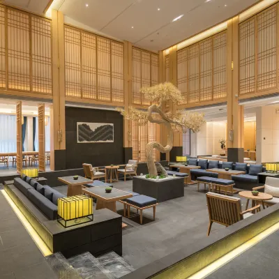 LOHOUSE Lijiang Resort Hotel (Yangshuo Yitian Xijie Pedestrian Street Store) Hotels near West Street