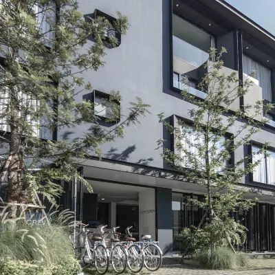 CREW Hotel Отели рядом с достопримечательностью «Чанг Клан»