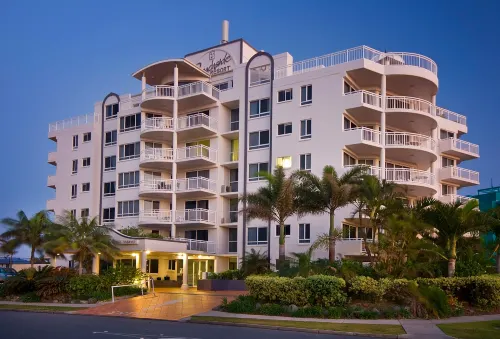 Beachside Resort Kawana Waters Hotels in Buddina