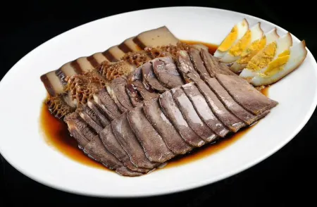 Palm Tree Chinese Hotel Отели рядом с достопримечательностью «Даккский университет»