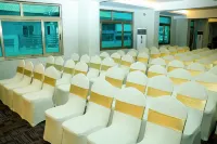 Gemsy Hotel Hotels in Mayangon