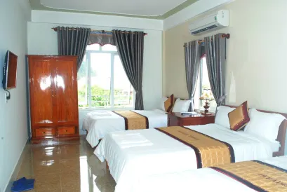 Paradise Hotel
