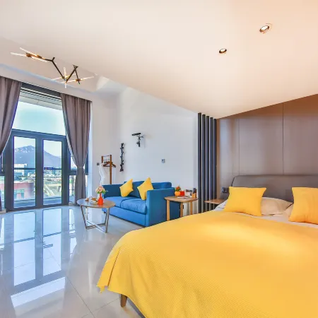 YUN MAN Suites Hotel