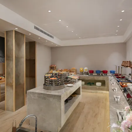 Fuyang Moli Dongyuan Minfeng Hotel (Fuyang Center International Trade Shop)