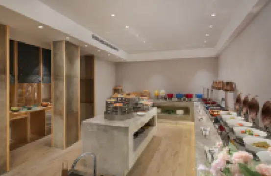 Fuyang Moli Dongyuan Minfeng Hotel (Fuyang Center International Trade Shop)