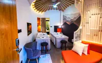 Jinshanling Great Wall Hotel Hotel di Luanping