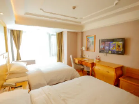 Venus International Hotel (Qiqihar Longhua Road Central Dashang New Mart) Hotels in Qiqihar