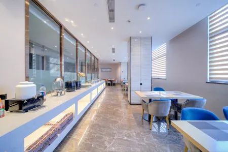 Licheng Langyue Hotel (Huizhou Huicheng Shuikou Branch) Отели рядом с достопримечательностью «Hejiang Attic»