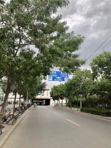 Xin Maisui Hotel (Shijingshan Chaoyang Hospital West Campus) Отели рядом с достопримечательностью «Wuhan Garden»
