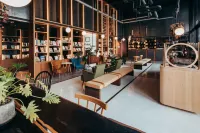 U.I.J Hotel & Hostel