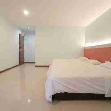 OYO 90207 Sir Inn Rooms