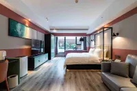 Yinmingyue Boutique Garden Hotel