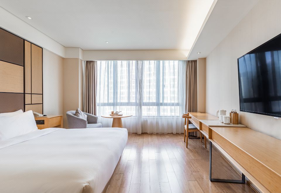 Ji Hotel (Shanghai Lujiazui Babaiban)-Shanghai Updated 2023 Room  Price-Reviews & Deals | Trip.com