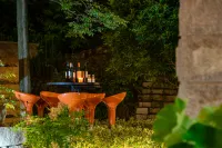 Huzhou Xisai  mountain col in the courtyard home stay