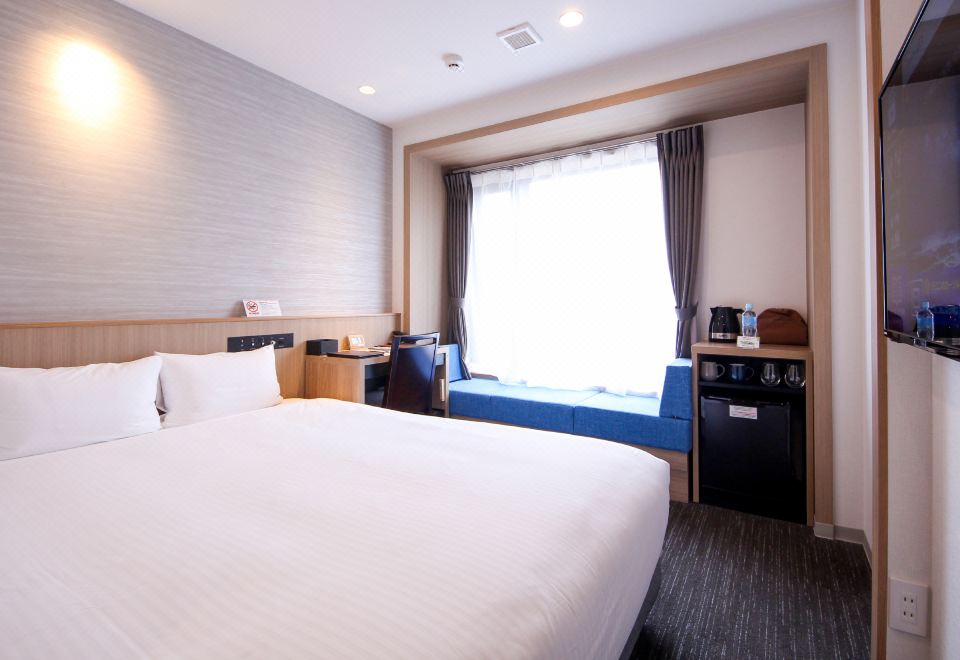 앳 인 호텔 도요하시 에키의 객실 내부 이미지