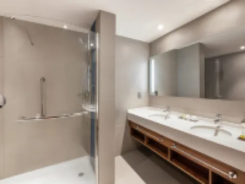 DoubleTree by Hilton Dubai Al Jadaf Hotels in Dubai