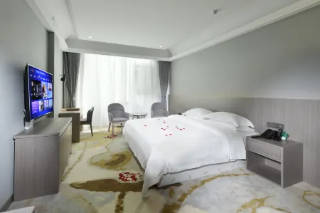 Kunshan Jiale International Business Hotel (Ma'anshan Middle Road Wanxianghui) Отели рядом с достопримечательностью «Yangchenghu Park (West Ring Road)»