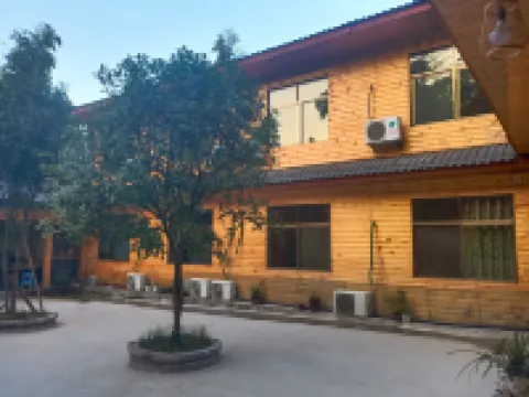 長寧鳳凰山莊酒店